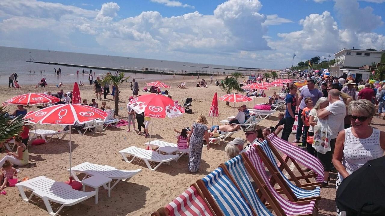Beach Palace Clacton-on-Sea Εξωτερικό φωτογραφία