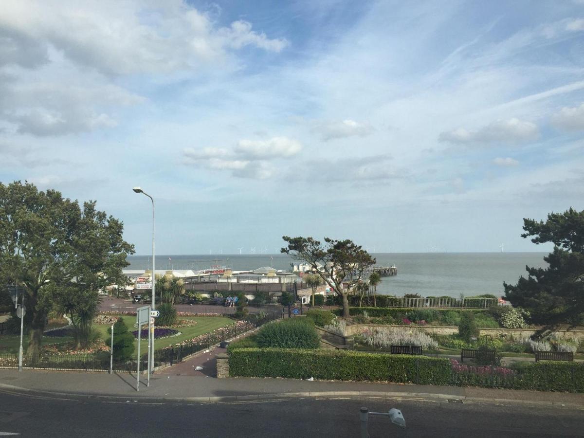 Beach Palace Clacton-on-Sea Εξωτερικό φωτογραφία